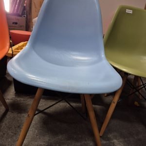 SILLA EAMES-001