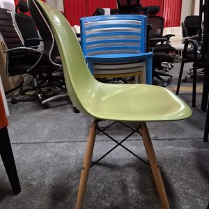 SILLA EAMES-002-1