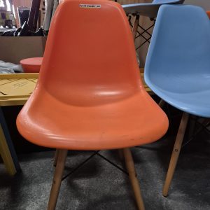 SILLA EAMES-003-1